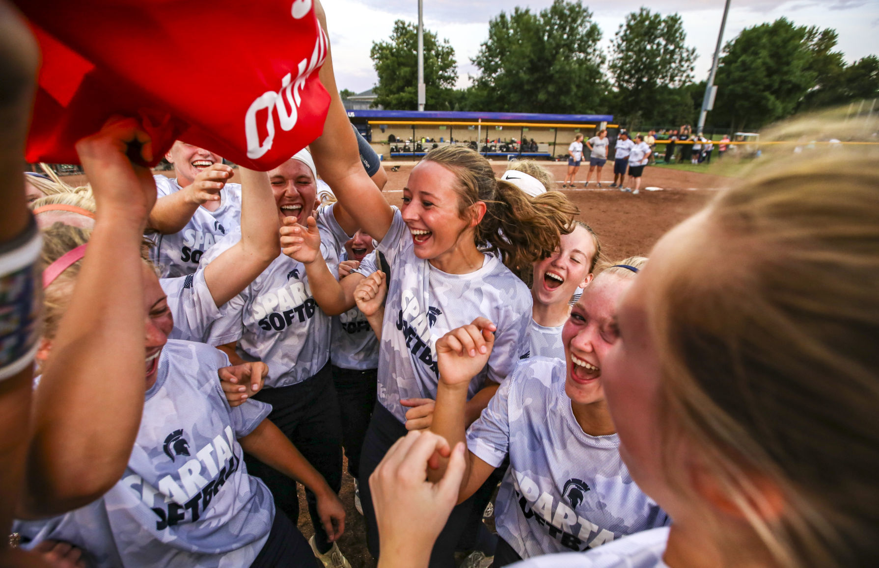 071018-softball-final-014